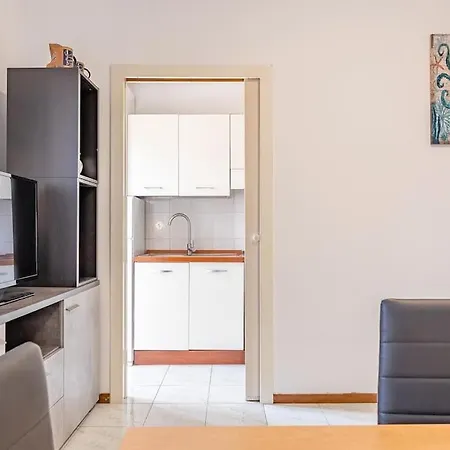 Apartment Guest Planet - Intero Bilocale Crescenzago M2 *
